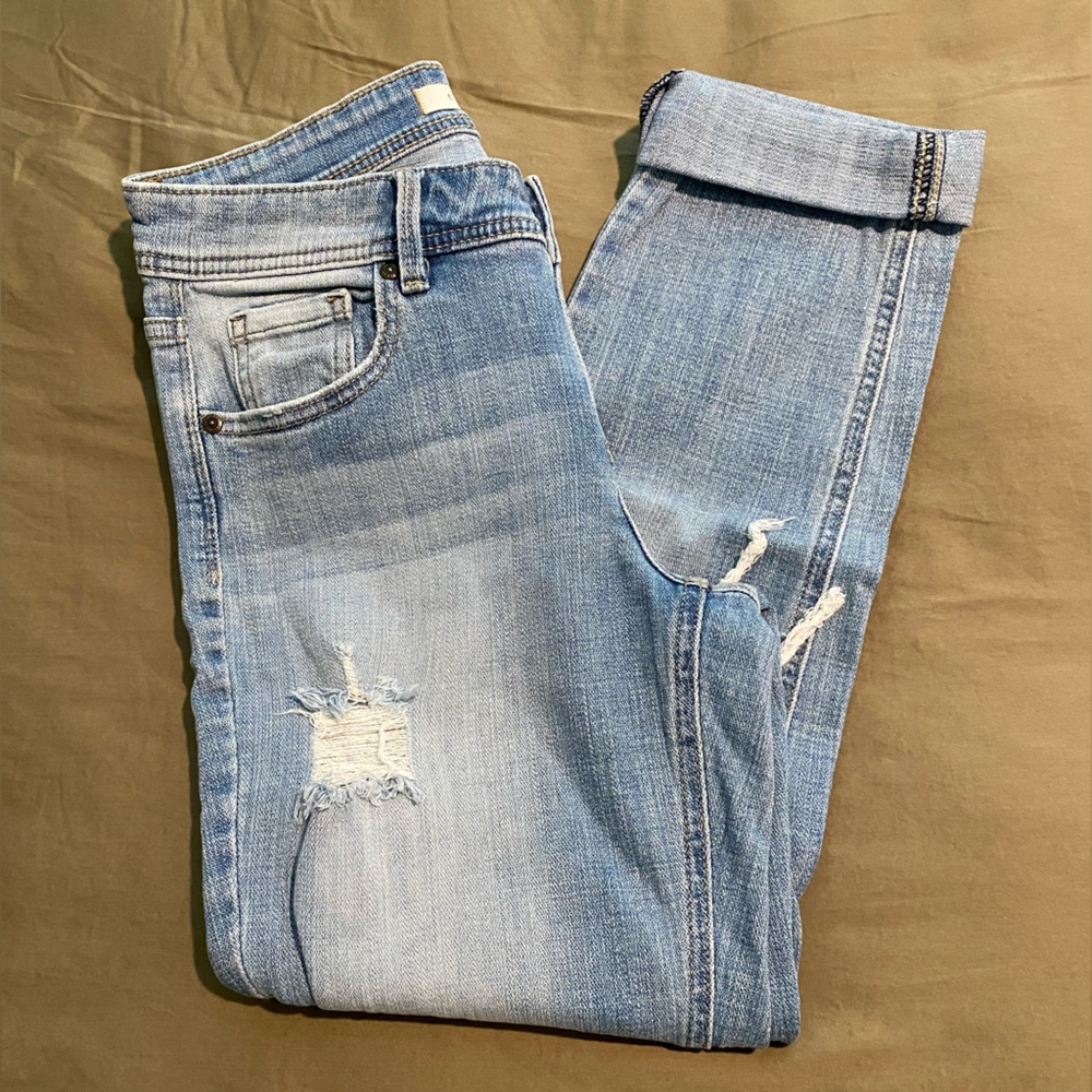 Mid-Rise Distressed Boyfriend Jean
